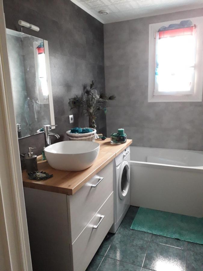 La Maison Rose 2 Chambres Avec Lit Pour 2 Personnes Et 2 Salles De Bains 讷韦尔 外观 照片